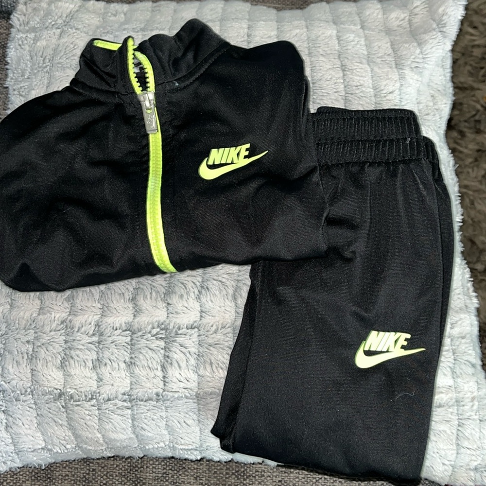 Nike size 2t black, and lime, green tracksuit
